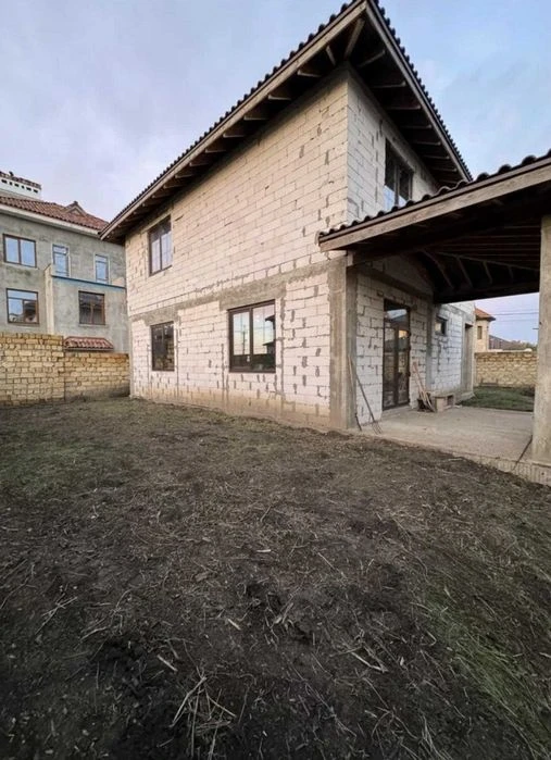 Sale of a house without repair with a total area of 240 m2. Kyiv region