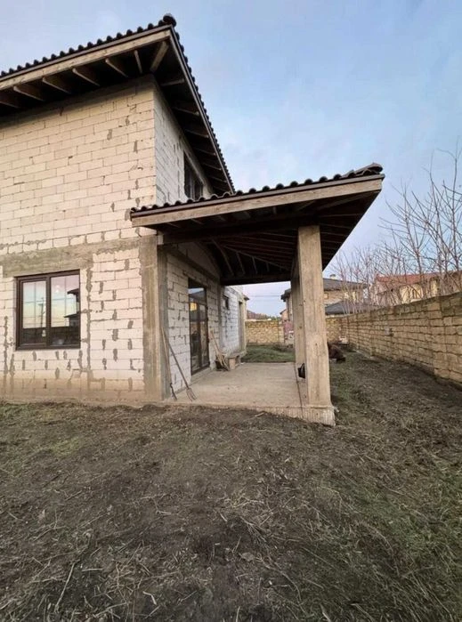Sale of a house without repair with a total area of 240 m2. Kyiv region