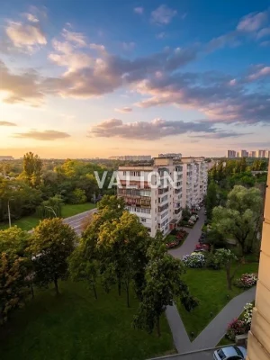 Продається 2-кімнатна квартира по вулиці Академіка Щусєва, 3