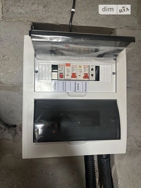 Продаж 1к квартири 43 кв. м на вул. Олександра Олеся 9А • ID