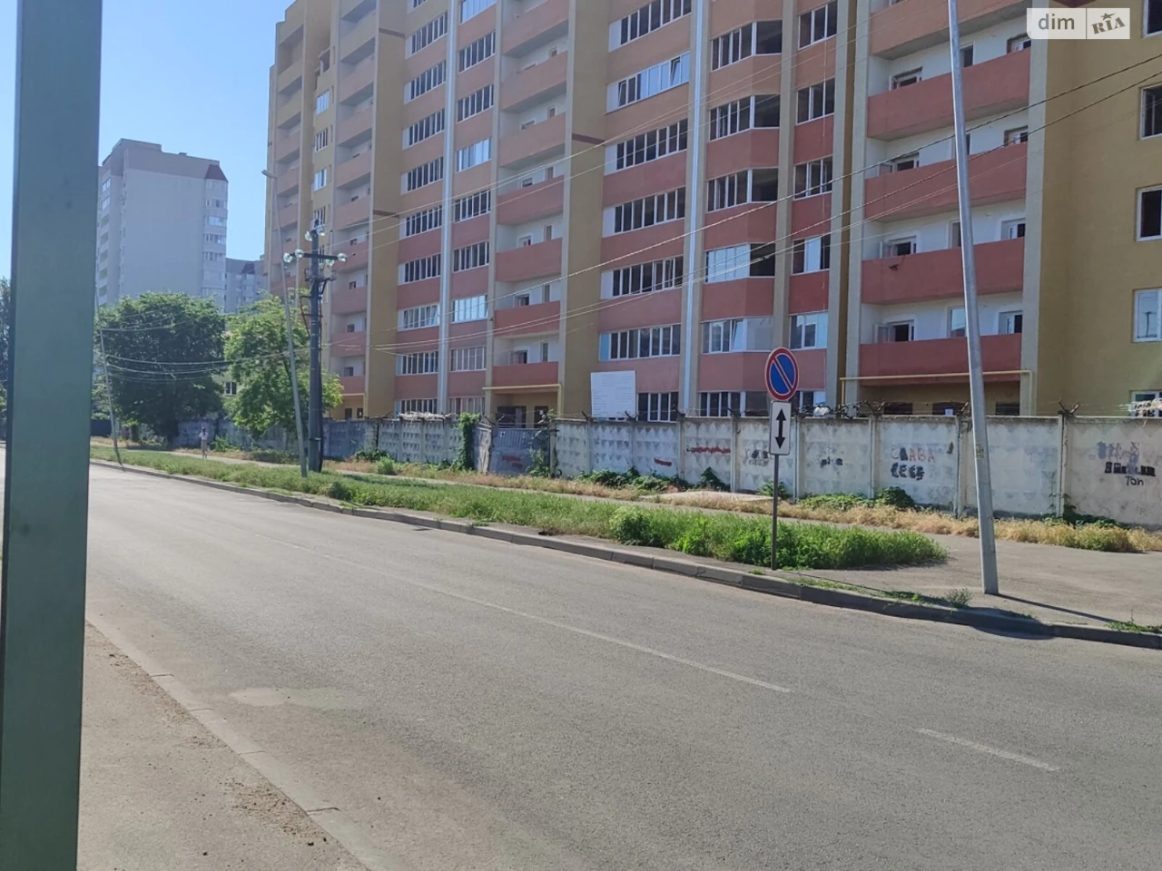 Продажа Отдельно стоящий гараж Ближние Мельницы.