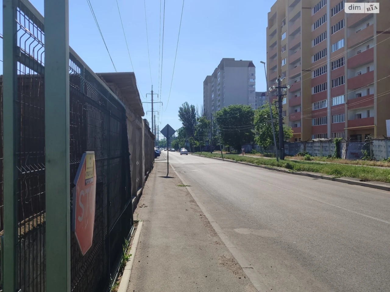 Продажа Отдельно стоящий гараж Ближние Мельницы.