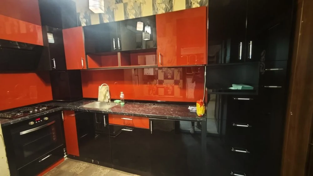 2-room turnkey apartment + GARAGE on Ivan Mazepa Ave