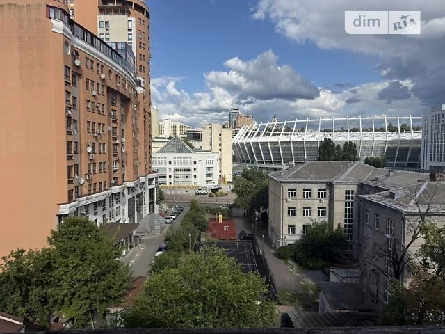 Sale of 2-room apartment 47 sq. m. on Velyka Vasylkivska 49 street
