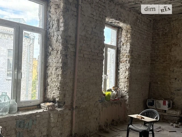 Sale of 2-room apartment 47 sq. m. on Velyka Vasylkivska 49 street