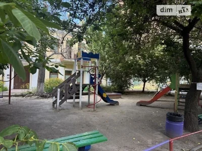 Sale of 2-room apartment 47 sq. m. on Velyka Vasylkivska 49 street