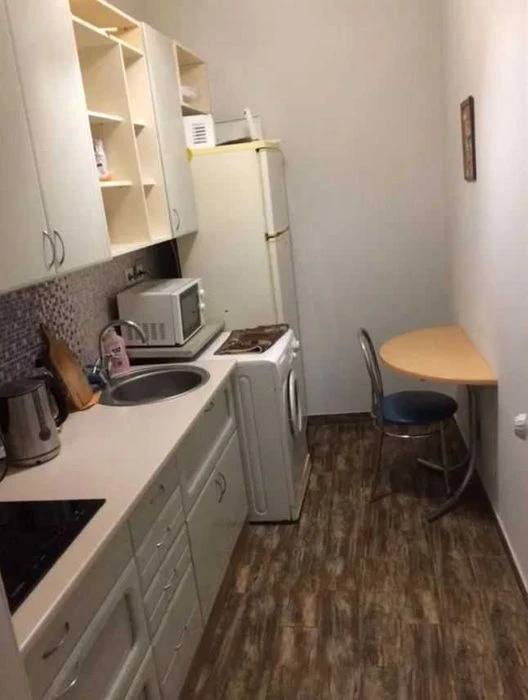 2 rooms with autonomous heating in BRICK middle floor POLYA (Kirov) (71