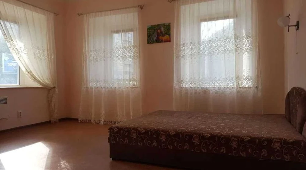 2 rooms with autonomous heating in BRICK middle floor POLYA (Kirov) (71