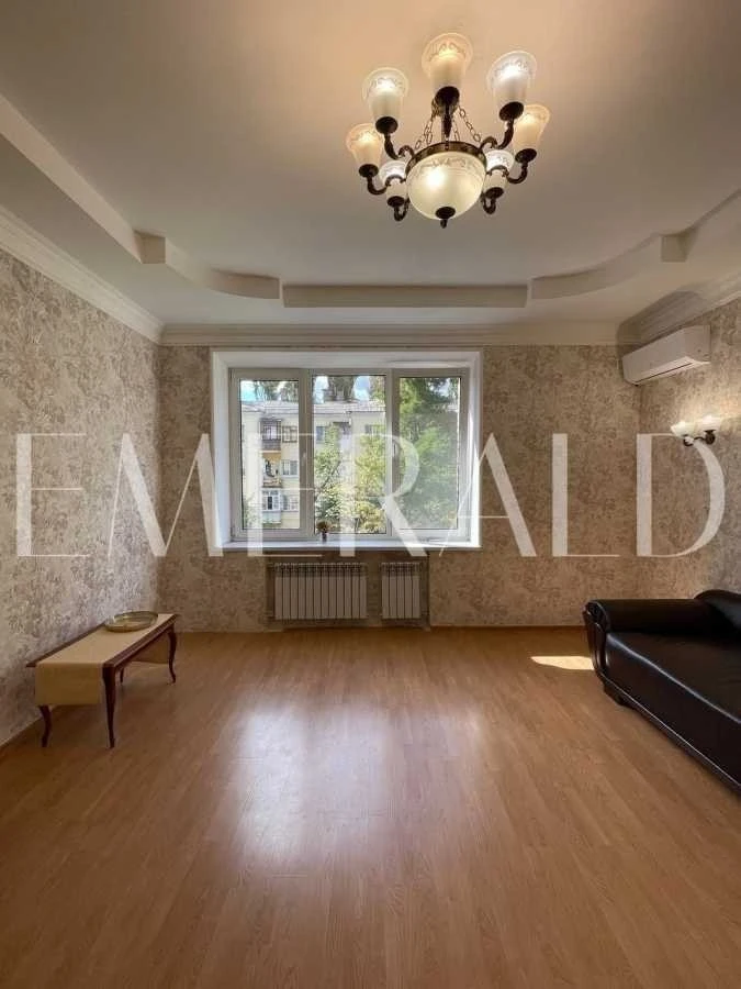 Sale of 3-room apartment 94 m², Mitrofana Dovnar-Zapols