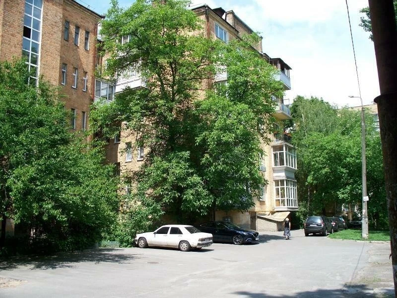 Sale of 3-room apartment 94 m², Mitrofana Dovnar-Zapols
