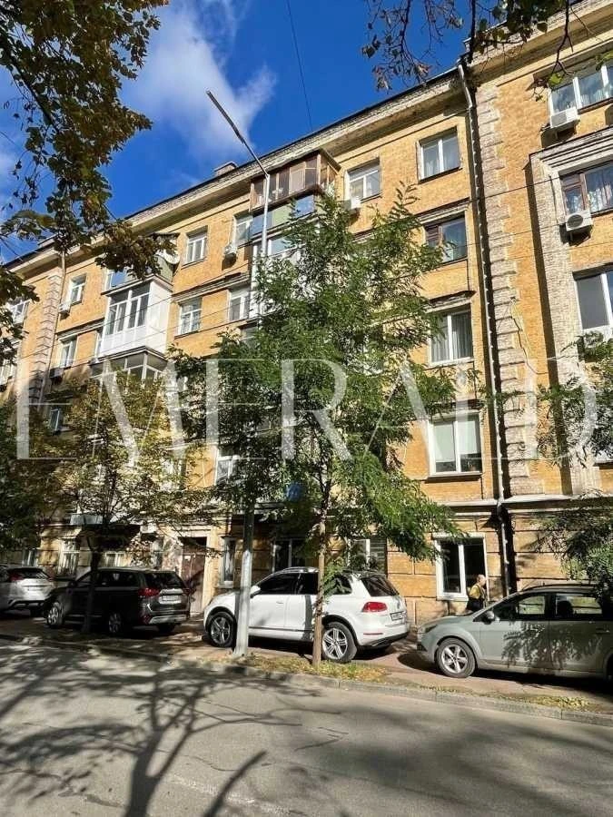 Sale of 3-room apartment 94 m², Mitrofana Dovnar-Zapols