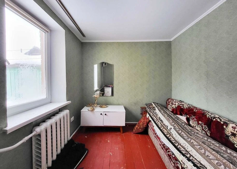 Sale of part of a house in the Center