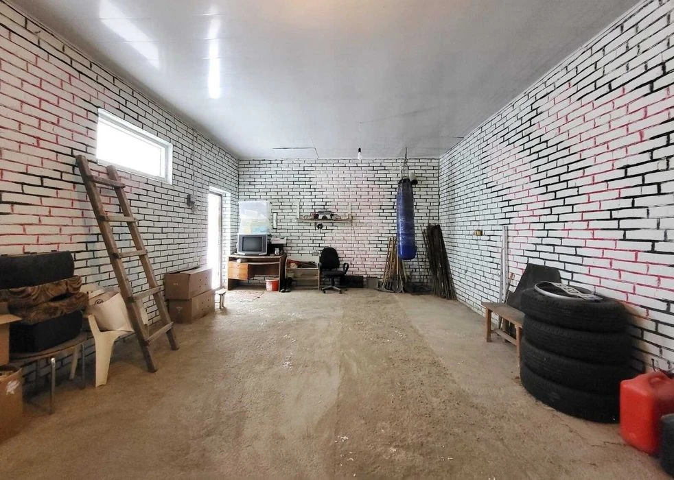 Sale of part of a house in the Center