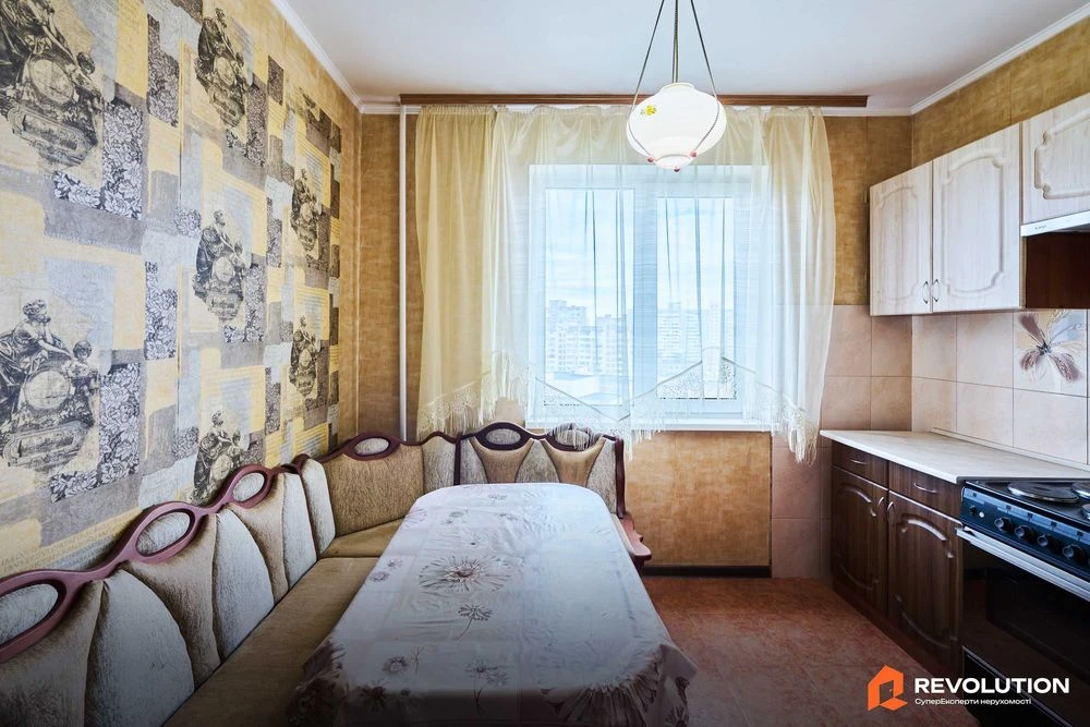 Без комиссии. Продажа 3к квартиры 77.6м2, ул.Радунская 42/10