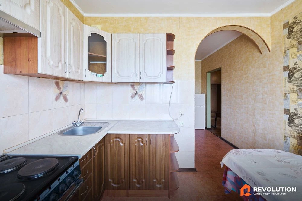 Без комиссии. Продажа 3к квартиры 77.6м2, ул.Радунская 42/10