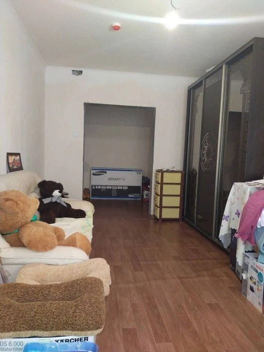 Киев. Продажа: 3 комнатная квартира Голосеевский район.