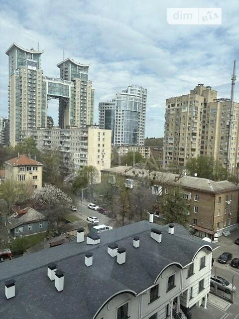 For sale 2-room apartment 105.7 sq. m. on Zvirynetska Street • ID 3468