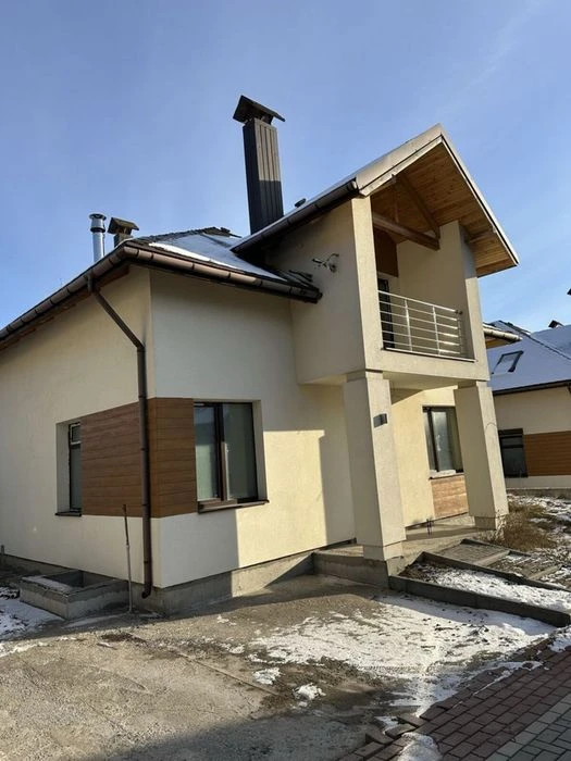 Великий світлий будинок у закритому котеджному містечку 4143