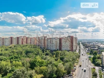 Продаж 2к квартири 78 кв. м на вул. Михайла Максимовича 32Б