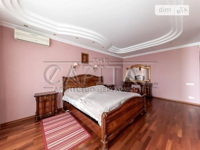 Sale of 4-room apartment 180 sq. m. on Konovaltsya Yevhena 36B street •
