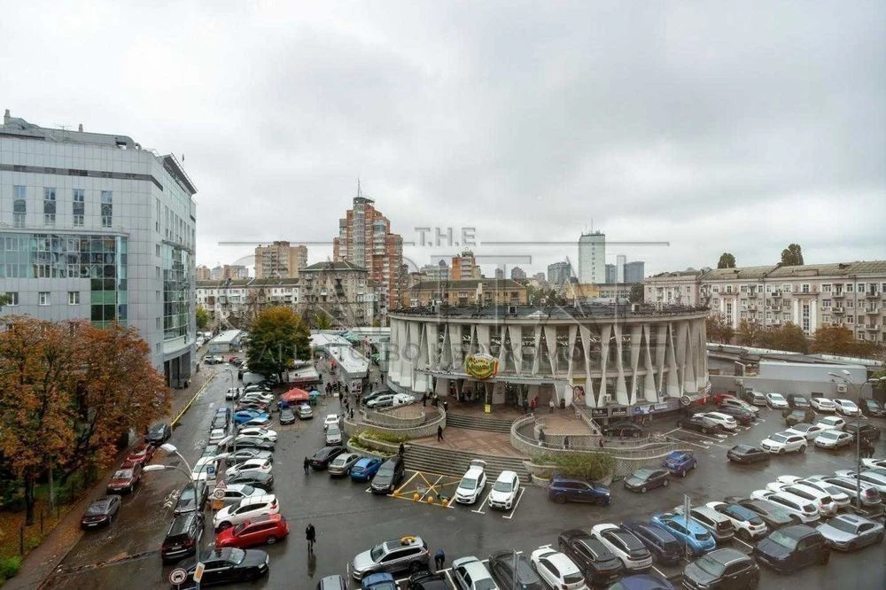 4-room apartment for sale, Panas Myrny, 12, Pechersk, Tse