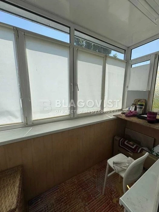 2-room apartment for sale at Pryimachenko Marii 6, Pechersk, Zvirynetsk city