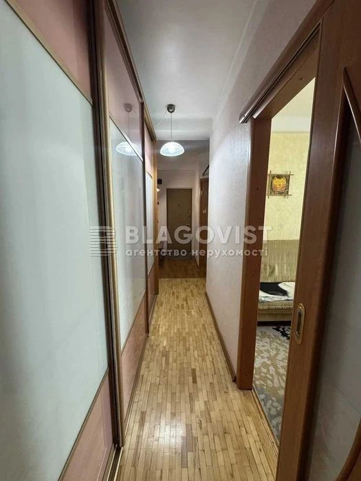 2-room apartment for sale at Pryimachenko Marii 6, Pechersk, Zvirynetsk city