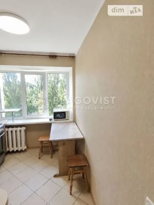 2-room apartment for sale in a brick special project on Kar St.