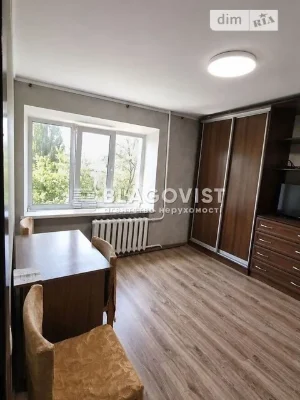 2-room apartment for sale in a brick special project on Kar St.