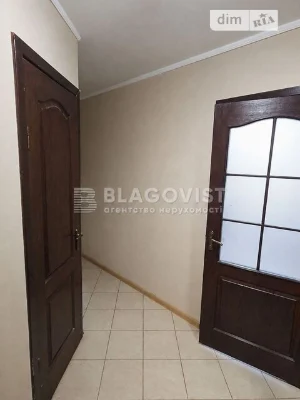 2-room apartment for sale in a brick special project on Kar St.