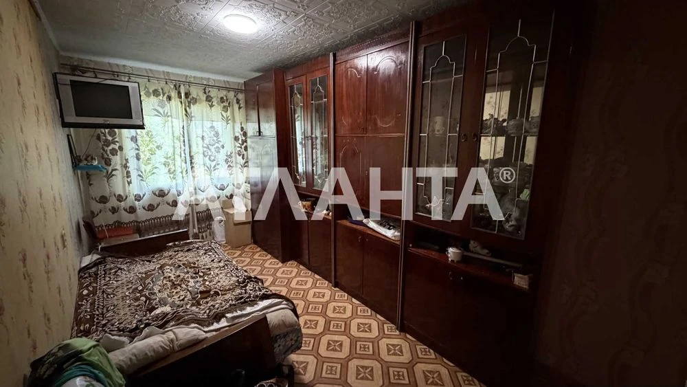 Трехкомнатная квартира в жилом состоянии ул. Космонавтов