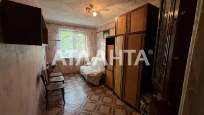Трехкомнатная квартира в жилом состоянии ул. Космонавтов