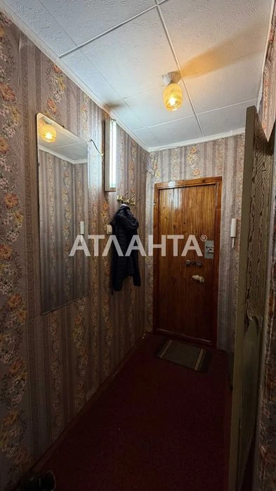 Трехкомнатная квартира в жилом состоянии ул. Космонавтов