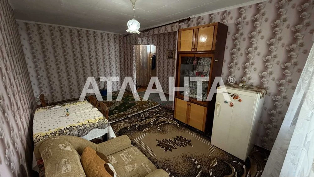 Трехкомнатная квартира в жилом состоянии ул. Космонавтов