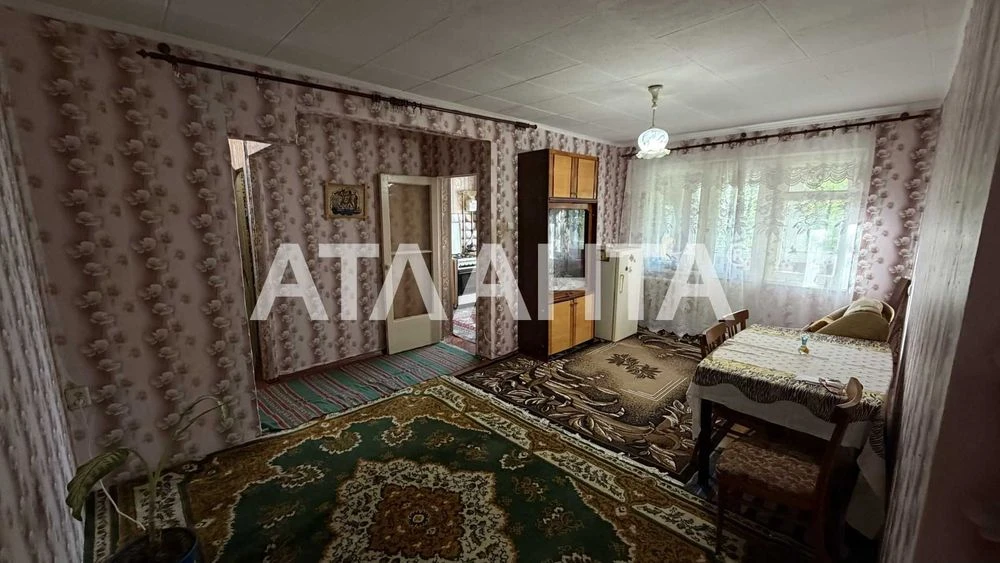 Трехкомнатная квартира в жилом состоянии ул. Космонавтов