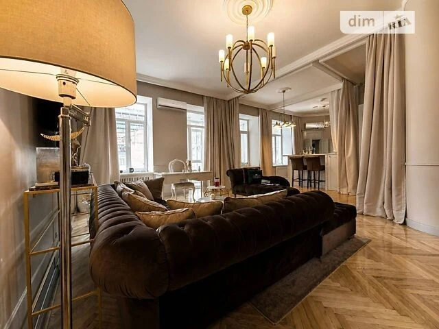 Sale of 2-room apartment 90 sq. m. on Velyka Vasylkivska 43 street