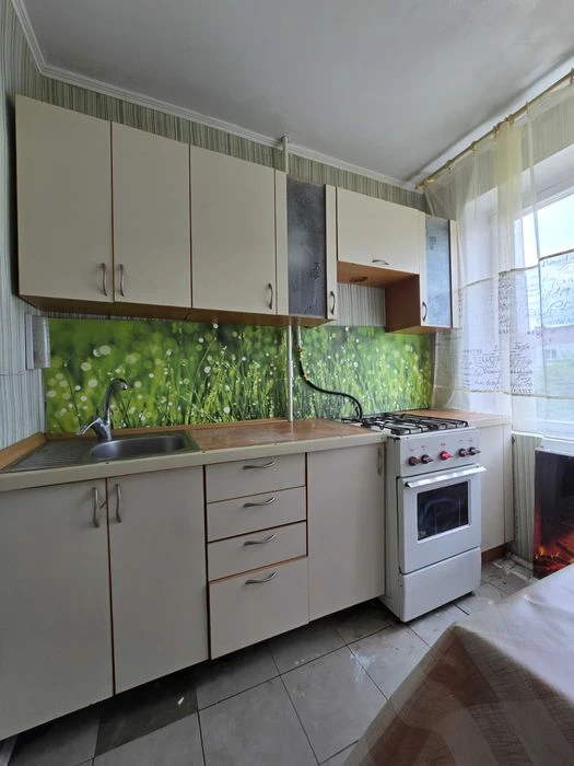 Продам 1 ком. квартиру на ул. Космонавтов, ж/м Приднепровс