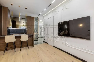 Sale Apartment Kyiv Pecherskyi district Zvirynetska st.
