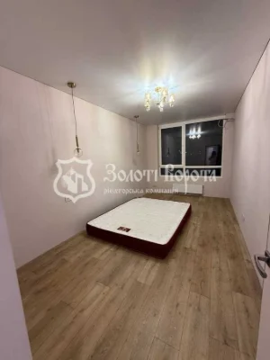 3-room apartment for sale 76 m², Dniprovska embankment, 15Zh