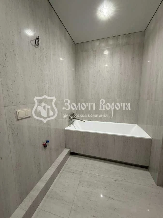 3-room apartment for sale 76 m², Dniprovska embankment, 15Zh