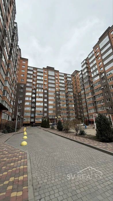 Двухкомнатная, студия, квартира в ЖК, центр города