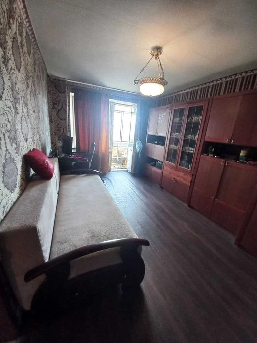 For sale: 1-room apartment in the center of Moskalevka, Shevchenko plant, Academician street.