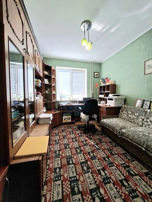 Продаж 4-кімн кв з ремонтом вул Калнишевського