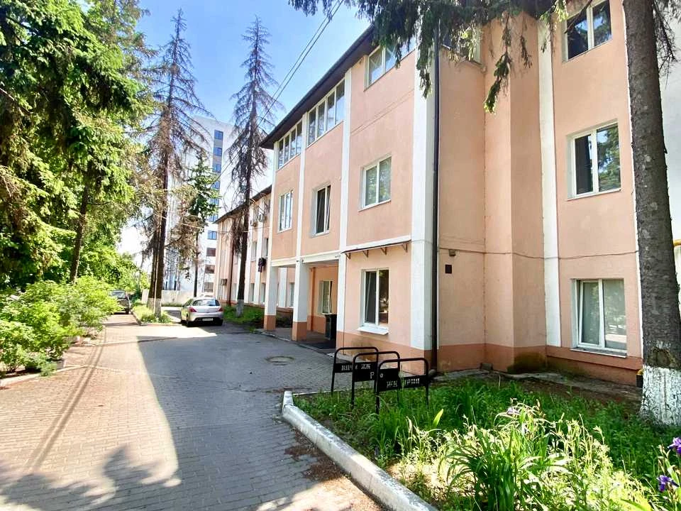Apartment. Kharkiv, Akhiezeriv St. (Khalturina)
