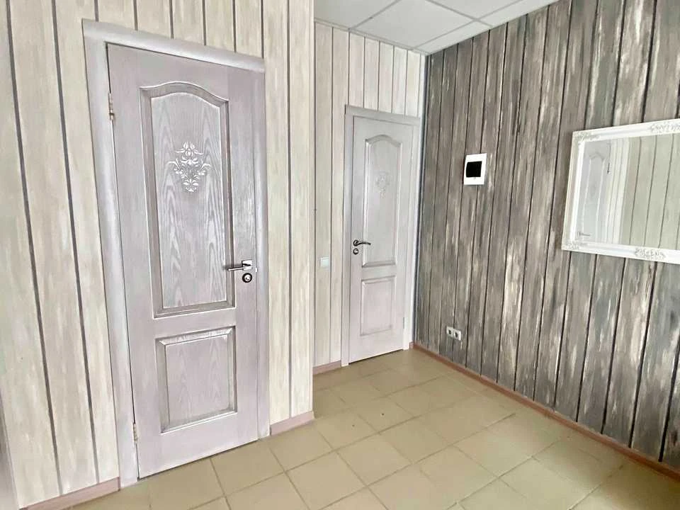 Apartment. Kharkiv, Akhiezeriv St. (Khalturina)