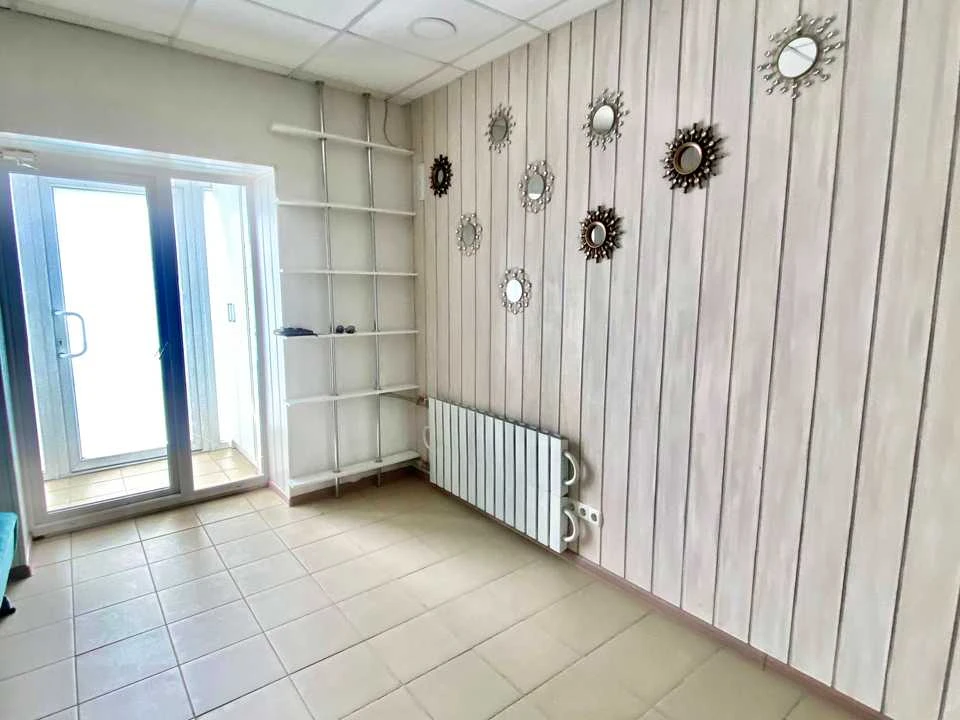 Apartment. Kharkiv, Akhiezeriv St. (Khalturina)