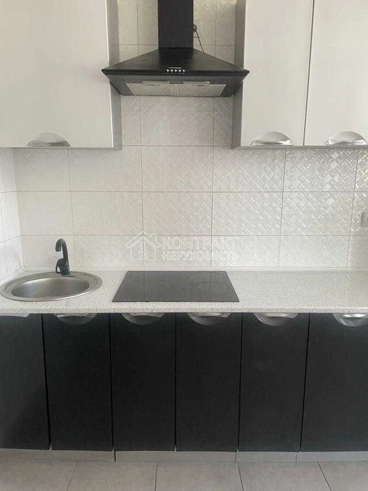 Hotel for sale in the French Quarter residential complex, near French Boulevard