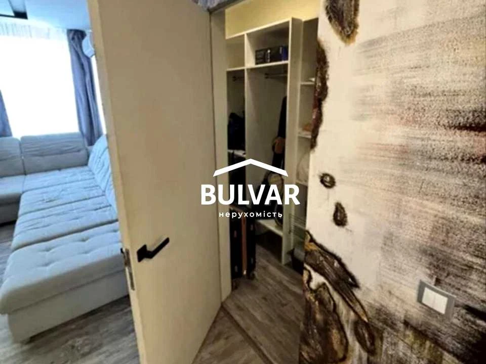 Apartment. Kharkiv, Myrna St., (Building 1)