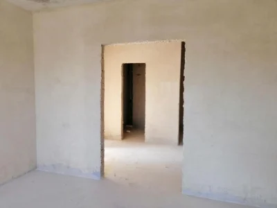 Продам двокімнатну в новому будинку на  здачі