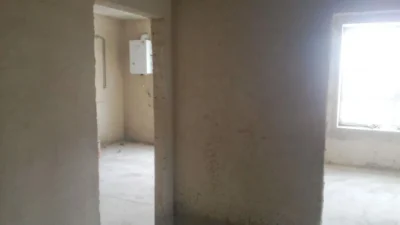 Продам двокімнатну в новому будинку на  здачі
